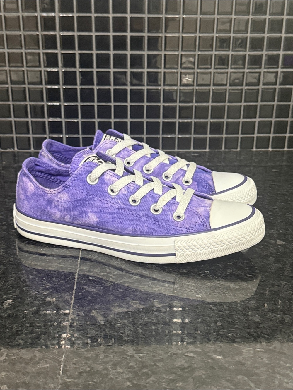 Converse Chuck Taylor All Star Tie Dye Sneakers - Picture 5 of 11